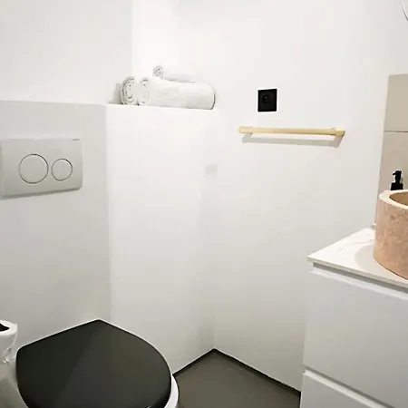 Urban Nest - 8a Appartement